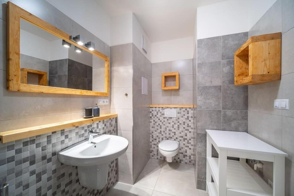 Private Cozy And Quiet Apartment 伏尔塔瓦河畔利普诺 外观 照片